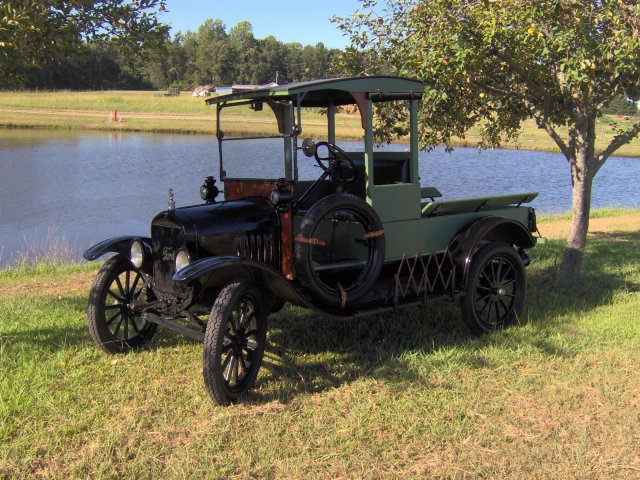 1919 Ford Model T Pick-Up Truck