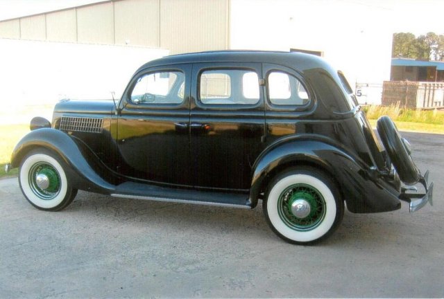 1935 Ford Slantback 